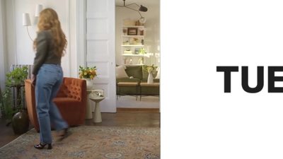 2022-05-26_-_Vogue_Magazine_-_7_Days_7_Looks_long_video_mp41698.jpg