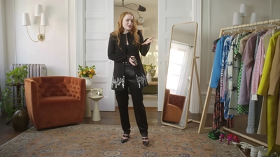 2022-05-26_-_Vogue_Magazine_-_7_Days_7_Looks_long_video_mp41788.jpg