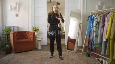 2022-05-26_-_Vogue_Magazine_-_7_Days_7_Looks_long_video_mp41790.jpg
