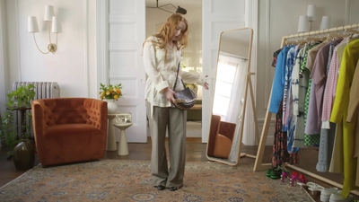 2022-05-26_-_Vogue_Magazine_-_7_Days_7_Looks_long_video_mp41851.jpg