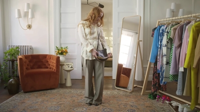 2022-05-26_-_Vogue_Magazine_-_7_Days_7_Looks_long_video_mp41852.jpg