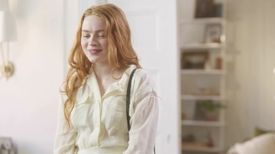 2022-05-26_-_Vogue_Magazine_-_7_Days_7_Looks_long_video_mp41872.jpg
