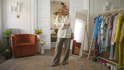 2022-05-26_-_Vogue_Magazine_-_7_Days_7_Looks_long_video_mp41887.jpg