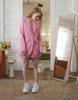 Filename=2022-05-26_-_Vogue_Magazine_-_7_Days_7_Looks_long_video_mp41704.jpg
Filesize=831KiB
Dimensions=1920x1080
Date added=Jul 12, 2022 2022-05-26_-_Vogue_Magazine_-_7_Days_7_Looks_long_video_mp41704.jpg