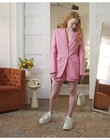 2022-05-26_-_Vogue_Magazine_-_7_Days_7_Looks_long_video_mp41728.jpg