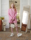 2022-05-26_-_Vogue_Magazine_-_7_Days_7_Looks_long_video_mp41733.jpg