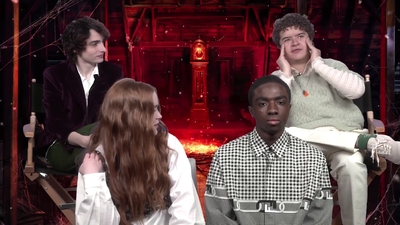 2022-05-27_-_MTV_News_-_Stranger_Things_Cast_on_Their_Favorite_S4_BTS_Moments_mp43481.jpg