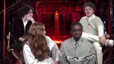 2022-05-27_-_MTV_News_-_Stranger_Things_Cast_on_Their_Favorite_S4_BTS_Moments_mp43519.jpg