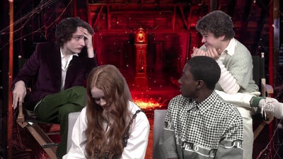 2022-05-27_-_MTV_News_-_Stranger_Things_Cast_on_Their_Favorite_S4_BTS_Moments_mp43587.jpg
