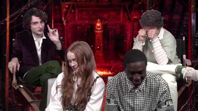 2022-05-27_-_MTV_News_-_Stranger_Things_Cast_on_Their_Favorite_S4_BTS_Moments_mp43590.jpg
