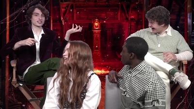 2022-05-27_-_MTV_News_-_Stranger_Things_Cast_on_Their_Favorite_S4_BTS_Moments_mp43600.jpg