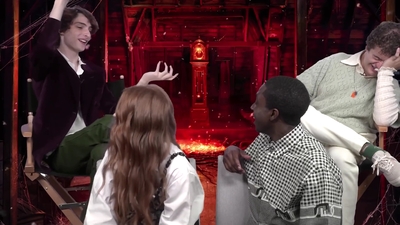 2022-05-27_-_MTV_News_-_Stranger_Things_Cast_on_Their_Favorite_S4_BTS_Moments_mp43604.jpg