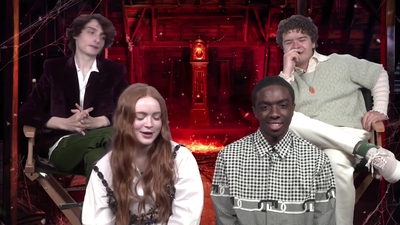 2022-05-27_-_MTV_News_-_Stranger_Things_Cast_on_Their_Favorite_S4_BTS_Moments_mp43629.jpg