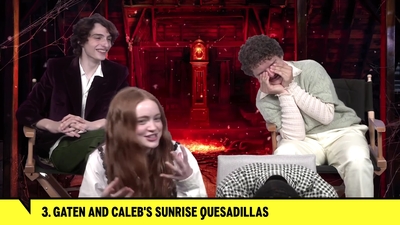 2022-05-27_-_MTV_News_-_Stranger_Things_Cast_on_Their_Favorite_S4_BTS_Moments_mp43654.jpg