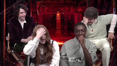 2022-05-27_-_MTV_News_-_Stranger_Things_Cast_on_Their_Favorite_S4_BTS_Moments_mp43663.jpg