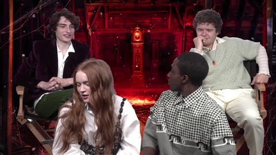 2022-05-27_-_MTV_News_-_Stranger_Things_Cast_on_Their_Favorite_S4_BTS_Moments_mp43707.jpg