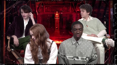 2022-05-27_-_MTV_News_-_Stranger_Things_Cast_on_Their_Favorite_S4_BTS_Moments_mp43792.jpg