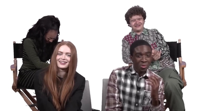 2022-05-27_-_POPSUGAR_-_Stranger_Things_Cast_Cant_Stop_Making_Each_Other_Laugh_mp43863.jpg