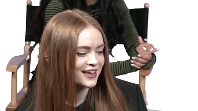 2022-05-27_-_POPSUGAR_-_Stranger_Things_Cast_Cant_Stop_Making_Each_Other_Laugh_mp43894.jpg