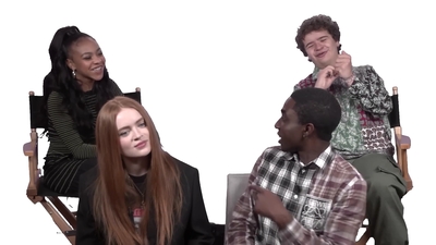 2022-05-27_-_POPSUGAR_-_Stranger_Things_Cast_Cant_Stop_Making_Each_Other_Laugh_mp43959.jpg