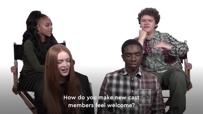 2022-05-27_-_POPSUGAR_-_Stranger_Things_Cast_Cant_Stop_Making_Each_Other_Laugh_mp43966.jpg