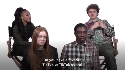 2022-05-27_-_POPSUGAR_-_Stranger_Things_Cast_Cant_Stop_Making_Each_Other_Laugh_mp43979.jpg