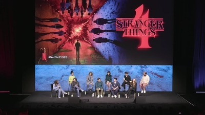 2022-05-27_-_Stranger_Things_Los_Angeles_FYSEE_Event_mp40476.jpg