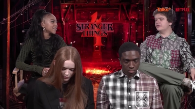 2022-05-27_-_Talks_International_with_The_Casts_of_Stranger_Things_4_Volume_1_mp44179.jpg