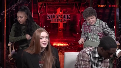 2022-05-27_-_Talks_International_with_The_Casts_of_Stranger_Things_4_Volume_1_mp44215.jpg