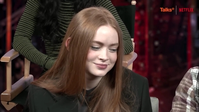 2022-05-27_-_Talks_International_with_The_Casts_of_Stranger_Things_4_Volume_1_mp44233.jpg
