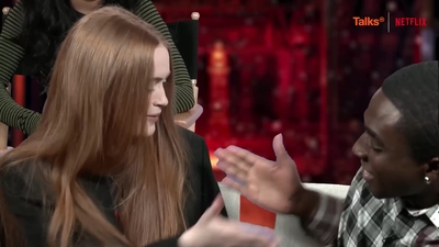 2022-05-27_-_Talks_International_with_The_Casts_of_Stranger_Things_4_Volume_1_mp44286.jpg