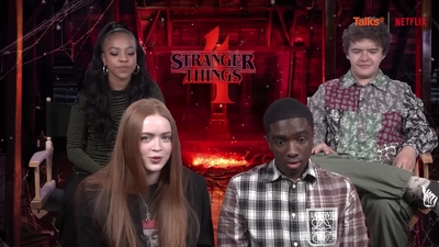 2022-05-27_-_Talks_International_with_The_Casts_of_Stranger_Things_4_Volume_1_mp44316.jpg