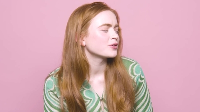 2022-05-28_-_GLAMOUR_Germany_-_Sadie_Sink_Shares_Her_Life_Advice_mp46174.jpg