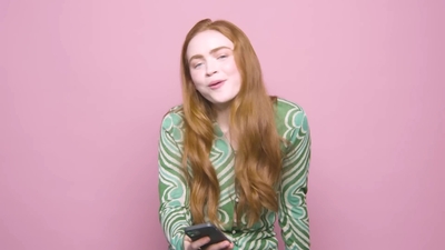 2022-05-28_-_GLAMOUR_Germany_-_Sadie_Sink_Shares_Her_Life_Advice_mp46194.jpg