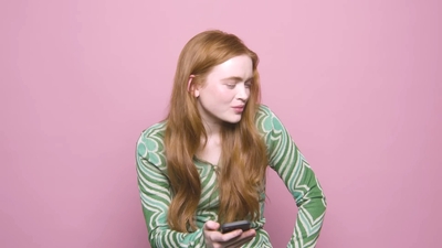 2022-05-28_-_GLAMOUR_Germany_-_Sadie_Sink_Shares_Her_Life_Advice_mp46215.jpg