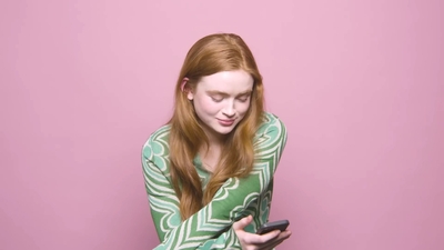 2022-05-28_-_GLAMOUR_Germany_-_Sadie_Sink_Shares_Her_Life_Advice_mp46228.jpg