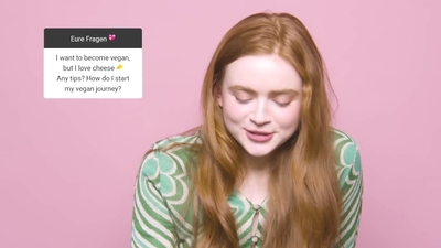 2022-05-28_-_GLAMOUR_Germany_-_Sadie_Sink_Shares_Her_Life_Advice_mp46375.jpg