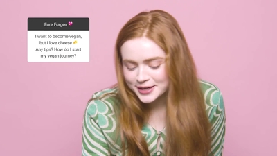 2022-05-28_-_GLAMOUR_Germany_-_Sadie_Sink_Shares_Her_Life_Advice_mp46378.jpg