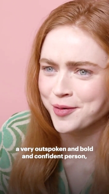 2022-06_-_Glamour_UK_BTS_video_2_mp40183.jpg