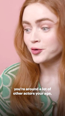 2022-06_-_Glamour_UK_BTS_video_2_mp40226.jpg