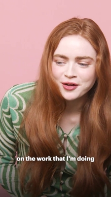 2022-06_-_Glamour_UK_BTS_video_2_mp40258.jpg