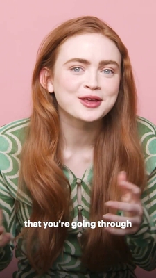 2022-06_-_Glamour_UK_BTS_video_2_mp40279.jpg