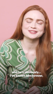 2022-06_-_Glamour_UK_BTS_video_2_mp40312.jpg