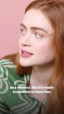 2022-06_-_Glamour_UK_BTS_video_2_mp40339.jpg