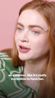 2022-06_-_Glamour_UK_BTS_video_2_mp40340.jpg