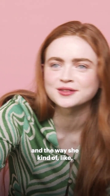 2022-06_-_Glamour_UK_BTS_video_2_mp40361.jpg