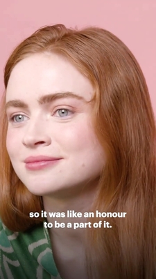 2022-06_-_Glamour_UK_BTS_video_2_mp40367.jpg