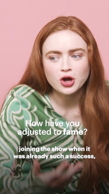 2022-06_-_Glamour_UK_BTS_video_2_mp40371.jpg