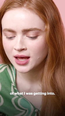 2022-06_-_Glamour_UK_BTS_video_2_mp40378.jpg