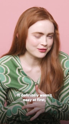2022-06_-_Glamour_UK_BTS_video_2_mp40381.jpg